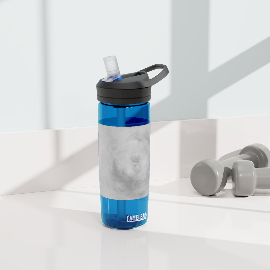 Illusion CamelBak Eddy® Water Bottle in 20oz and 25oz sizes, showcasing its durable Tritan™ material and spill-proof design.